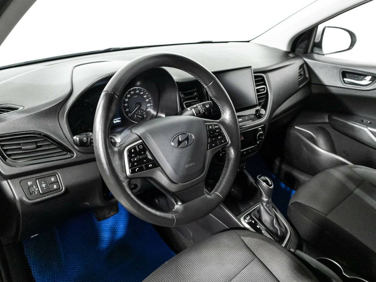 Купить Hyundai Solaris с пробегом. Фото: #10