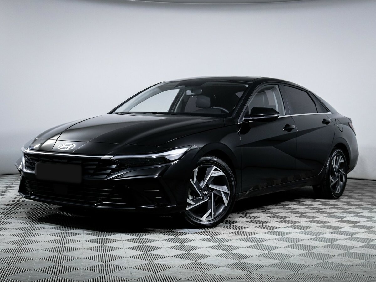 Купить Hyundai Elantra с пробегом. Посмотреть фото