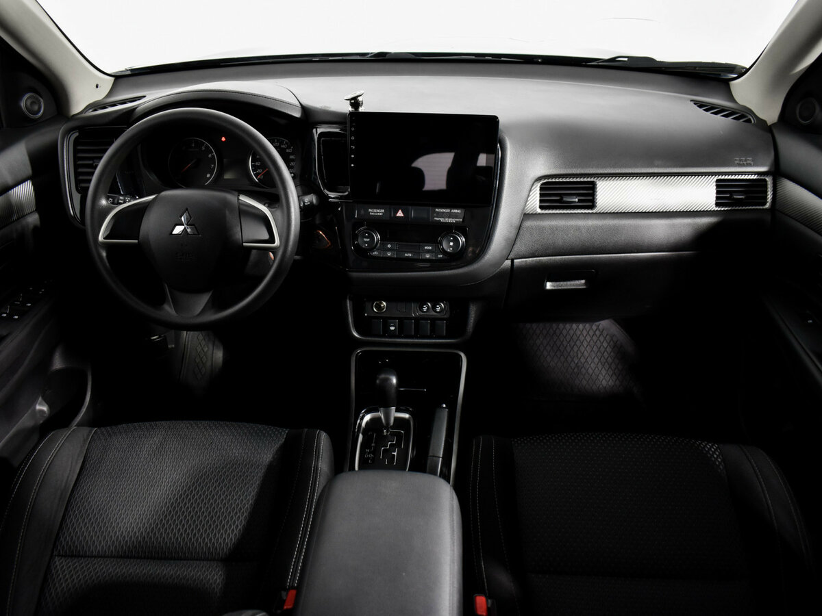 Купить Mitsubishi Outlander с пробегом. Фото: #10