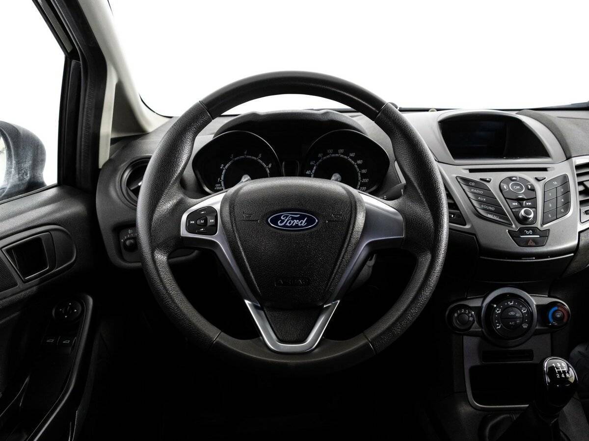 Купить Ford Fiesta с пробегом. Фото: #9