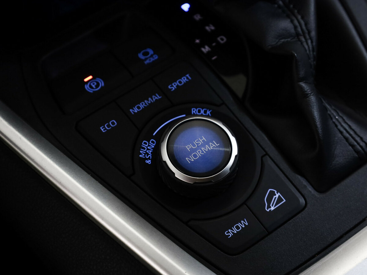 Купить Toyota RAV4 с пробегом. Фото: #16