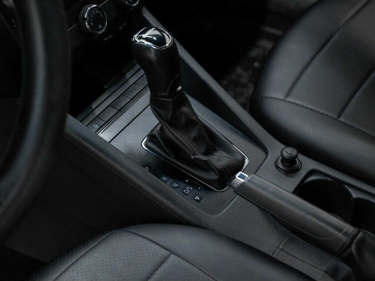 Купить Skoda Octavia с пробегом. Фото: #16