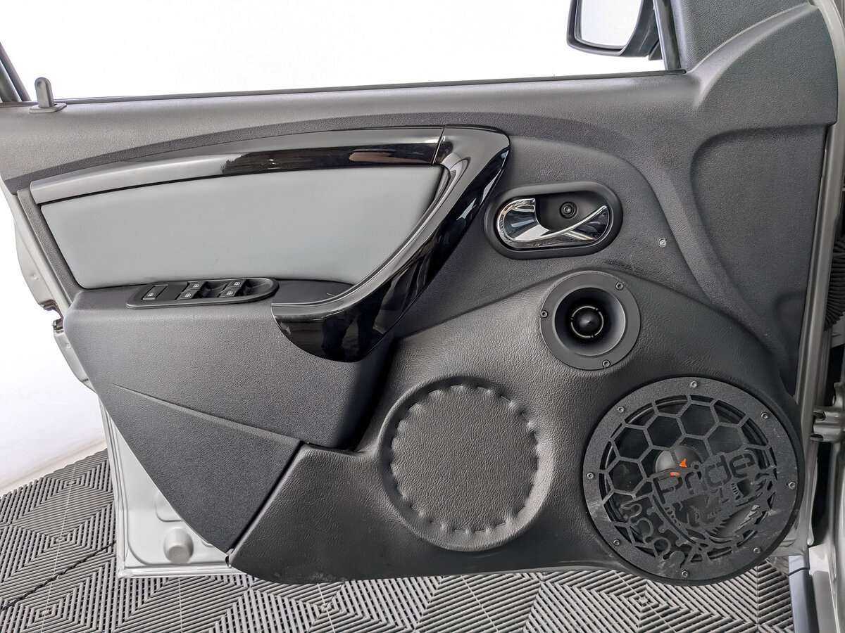 Купить Lada (ВАЗ) Largus с пробегом. Фото: #14