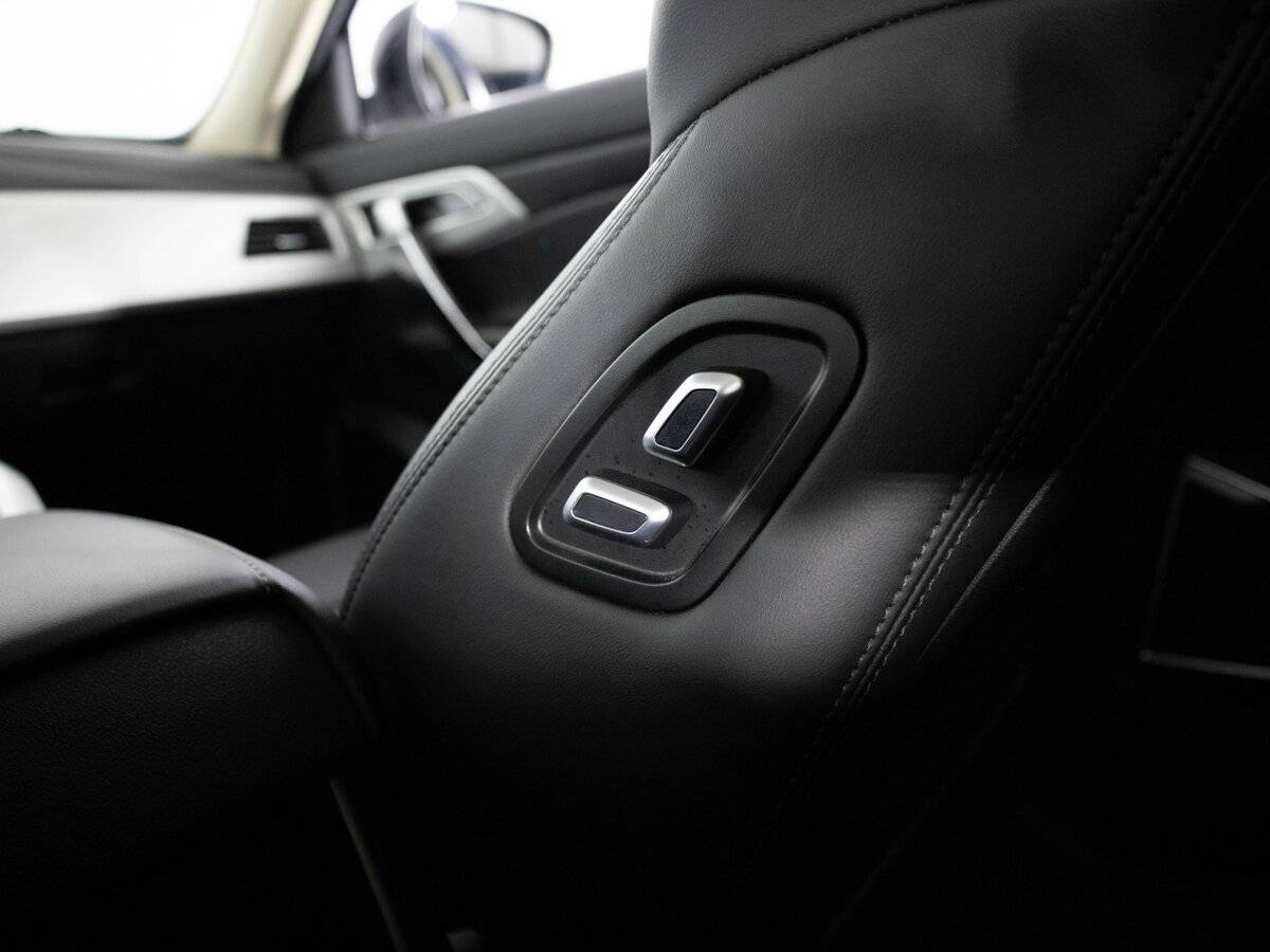 Купить Geely Atlas с пробегом. Фото: #17