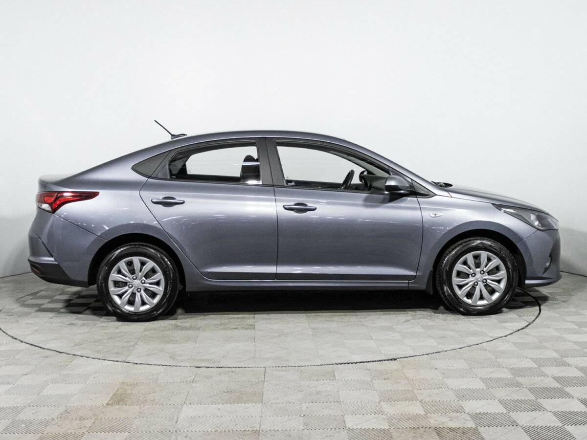 Купить Hyundai Solaris с пробегом. Фото: #3