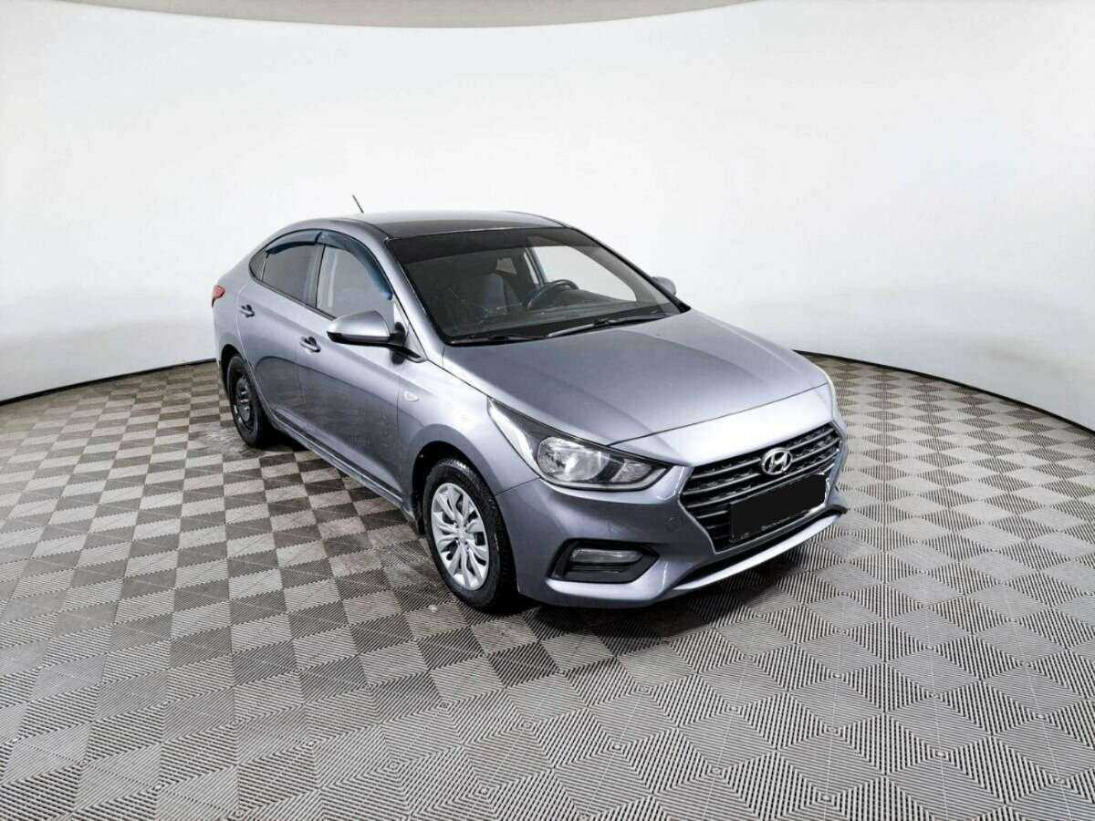 Купить Hyundai Solaris с пробегом. Фото: #2