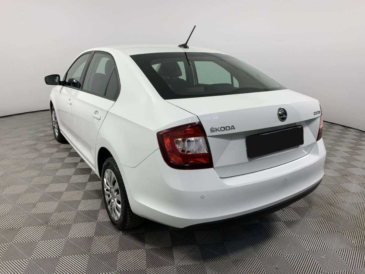 Купить Skoda Rapid с пробегом. Фото: #6