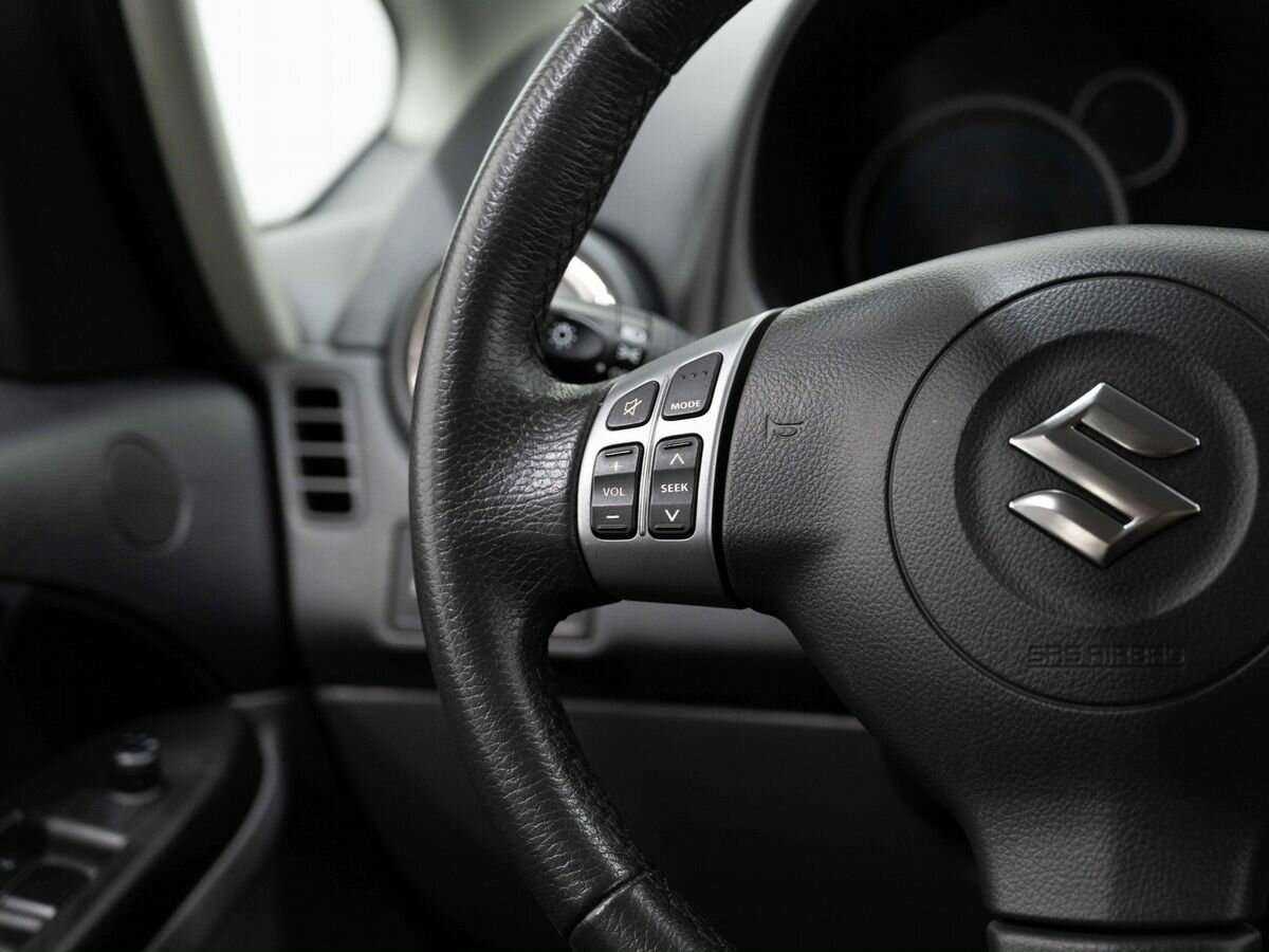 Купить Suzuki SX4 с пробегом. Фото: #13