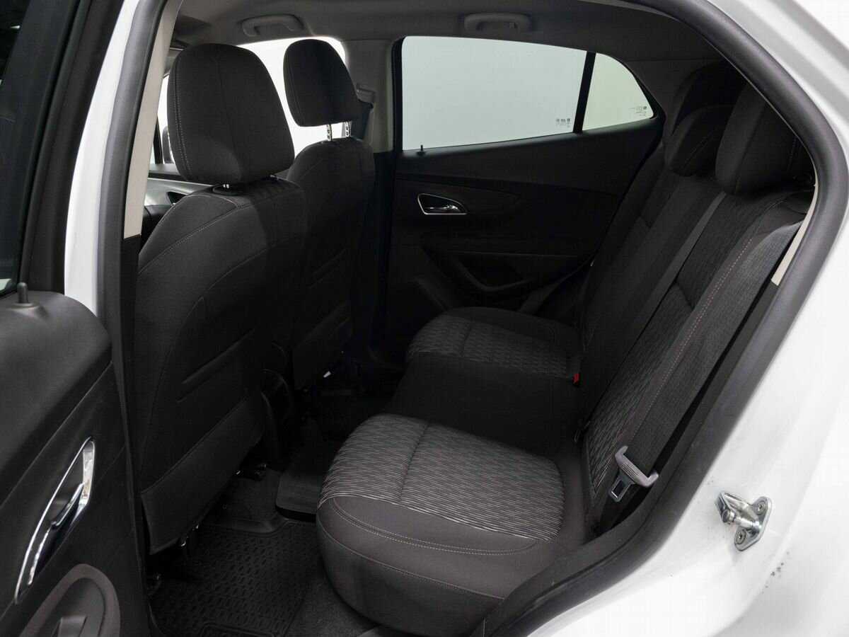 Купить Opel Mokka с пробегом. Фото: #8
