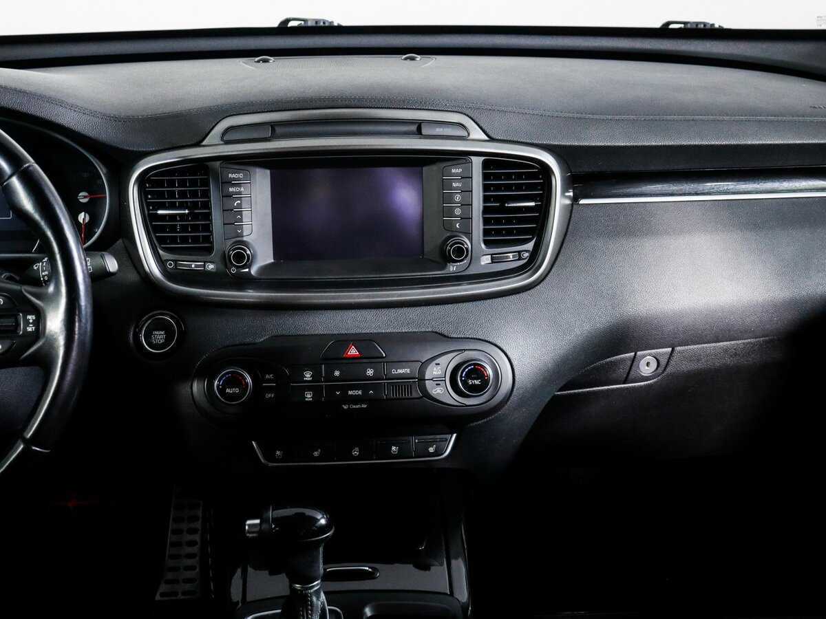 Купить Kia Sorento с пробегом. Фото: #9