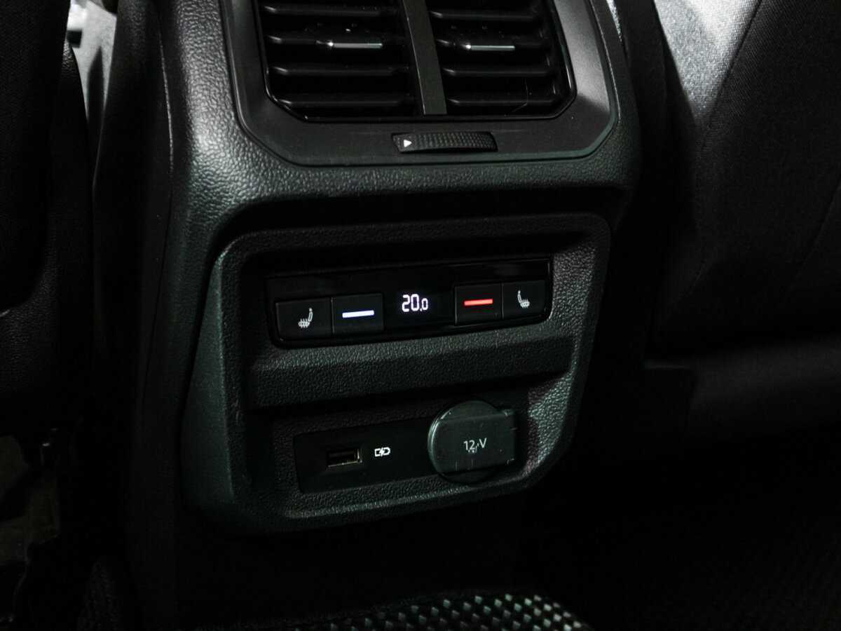 Купить Volkswagen Tiguan с пробегом. Фото: #20