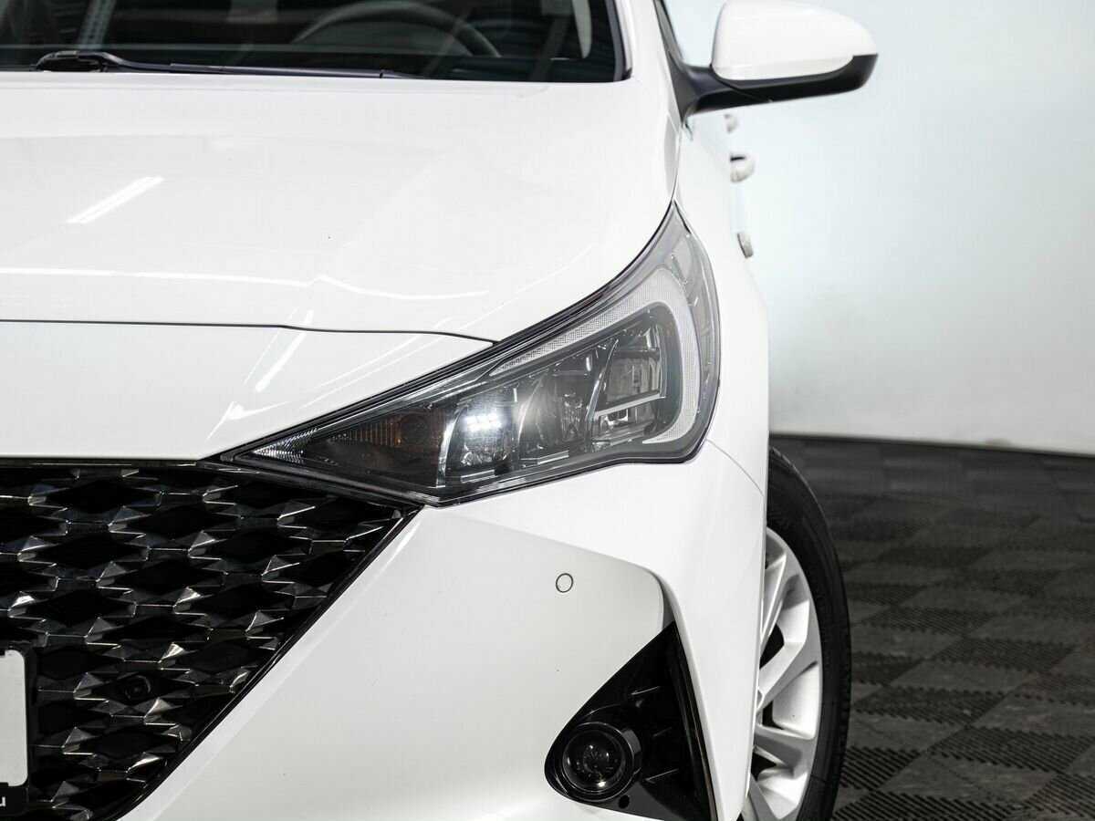 Купить Hyundai Solaris с пробегом. Фото: #7