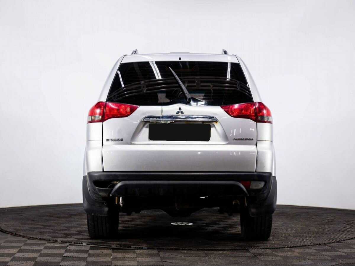 Купить Mitsubishi Pajero Sport с пробегом. Фото: #4