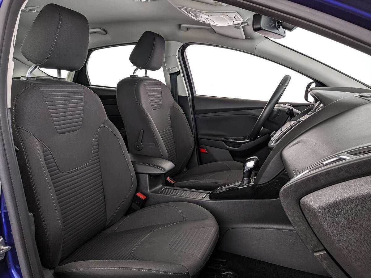 Купить Ford Focus с пробегом. Фото: #17