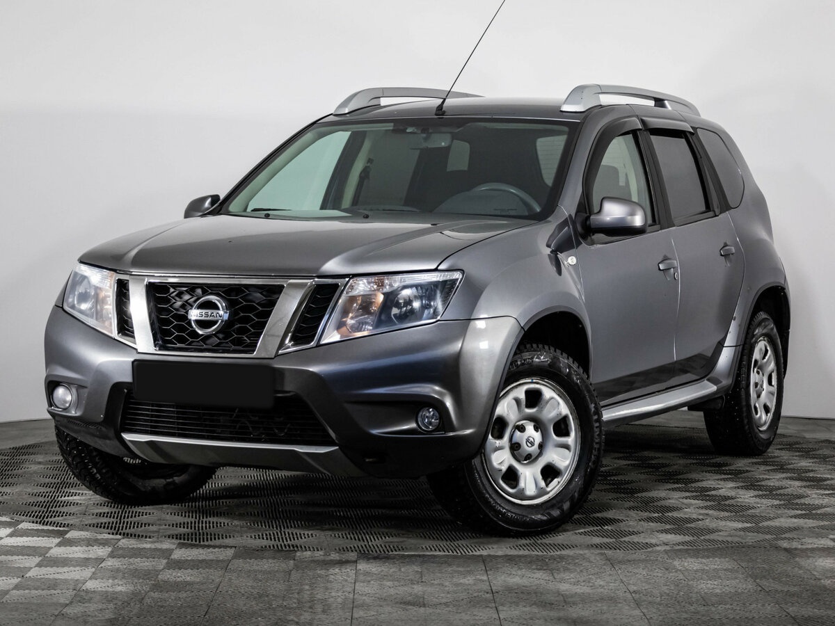 Купить Nissan Terrano с пробегом. Посмотреть фото