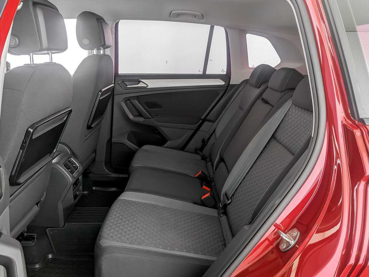 Купить Volkswagen Tiguan с пробегом. Фото: #9