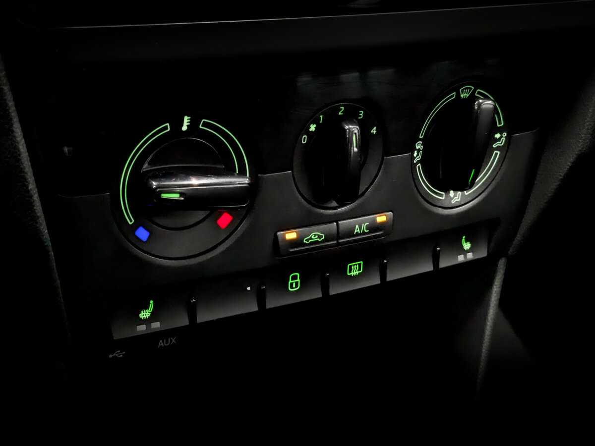 Купить Skoda Rapid с пробегом. Фото: #23