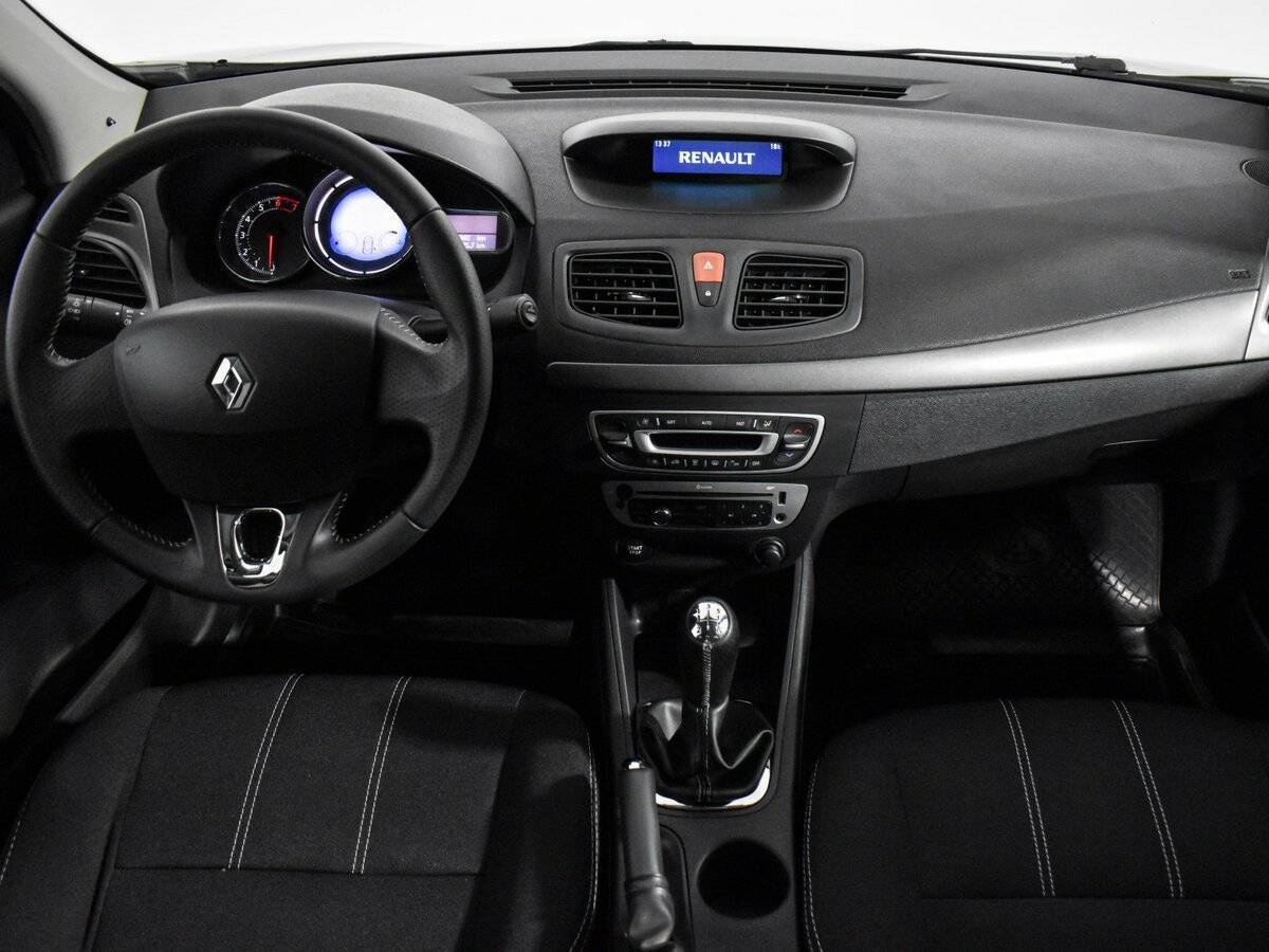 Купить Renault Fluence с пробегом. Фото: #13