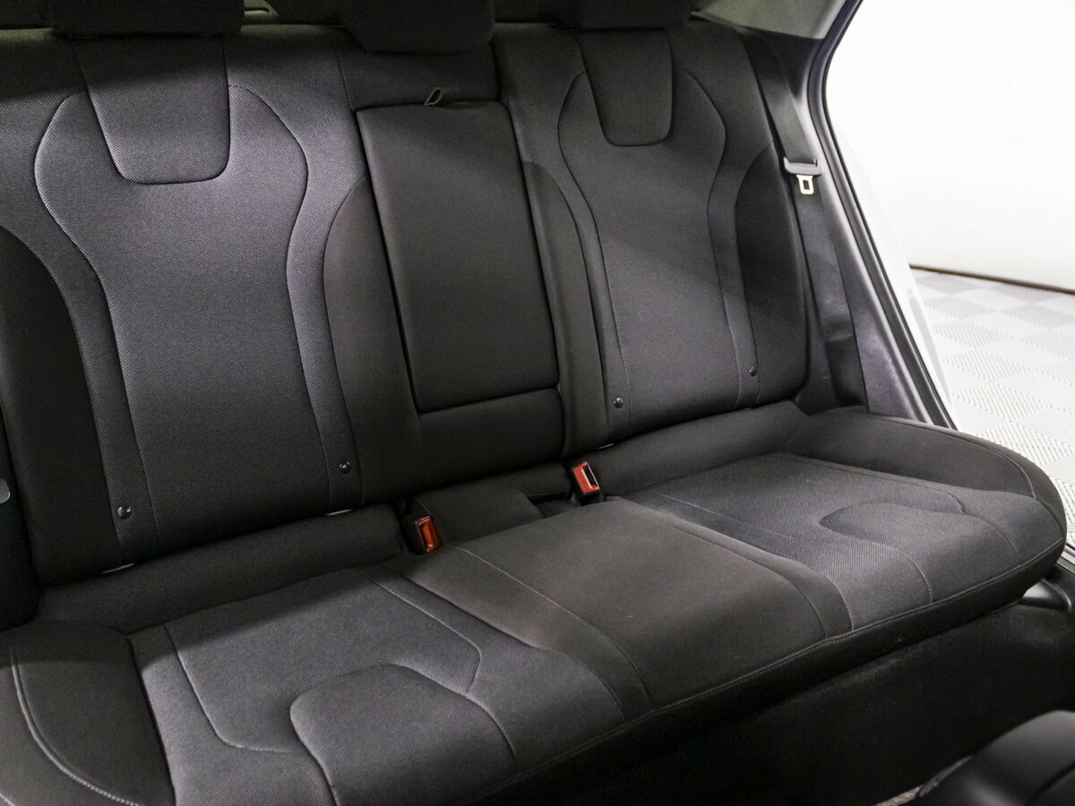 Купить Hyundai Elantra с пробегом. Фото: #9