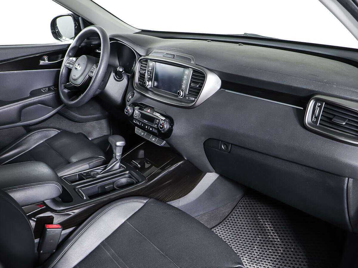 Купить Kia Sorento с пробегом. Фото: #8