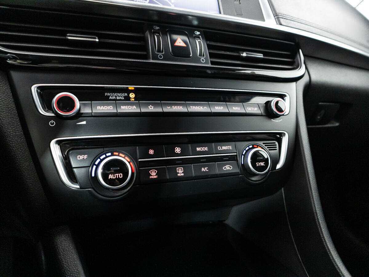 Купить Kia Optima с пробегом. Фото: #22