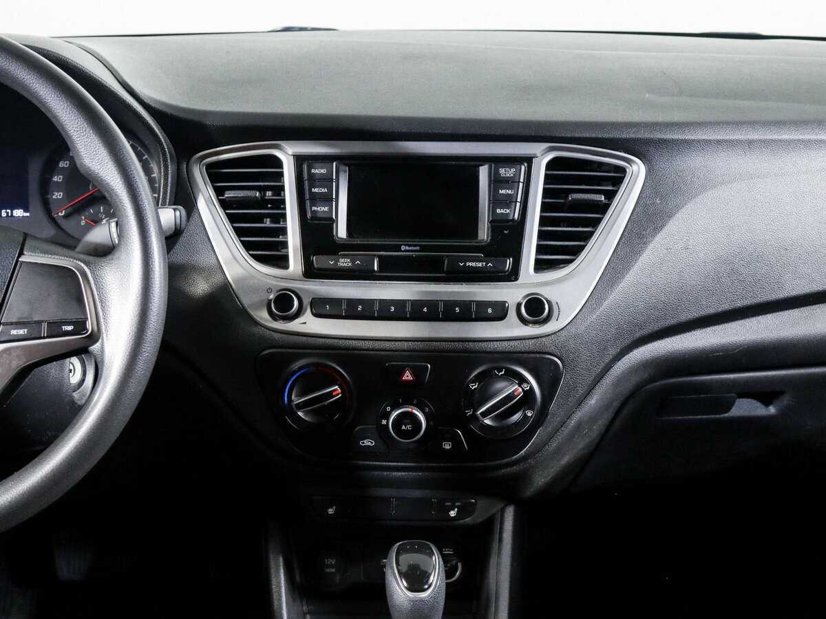 Купить Hyundai Solaris с пробегом. Фото: #12