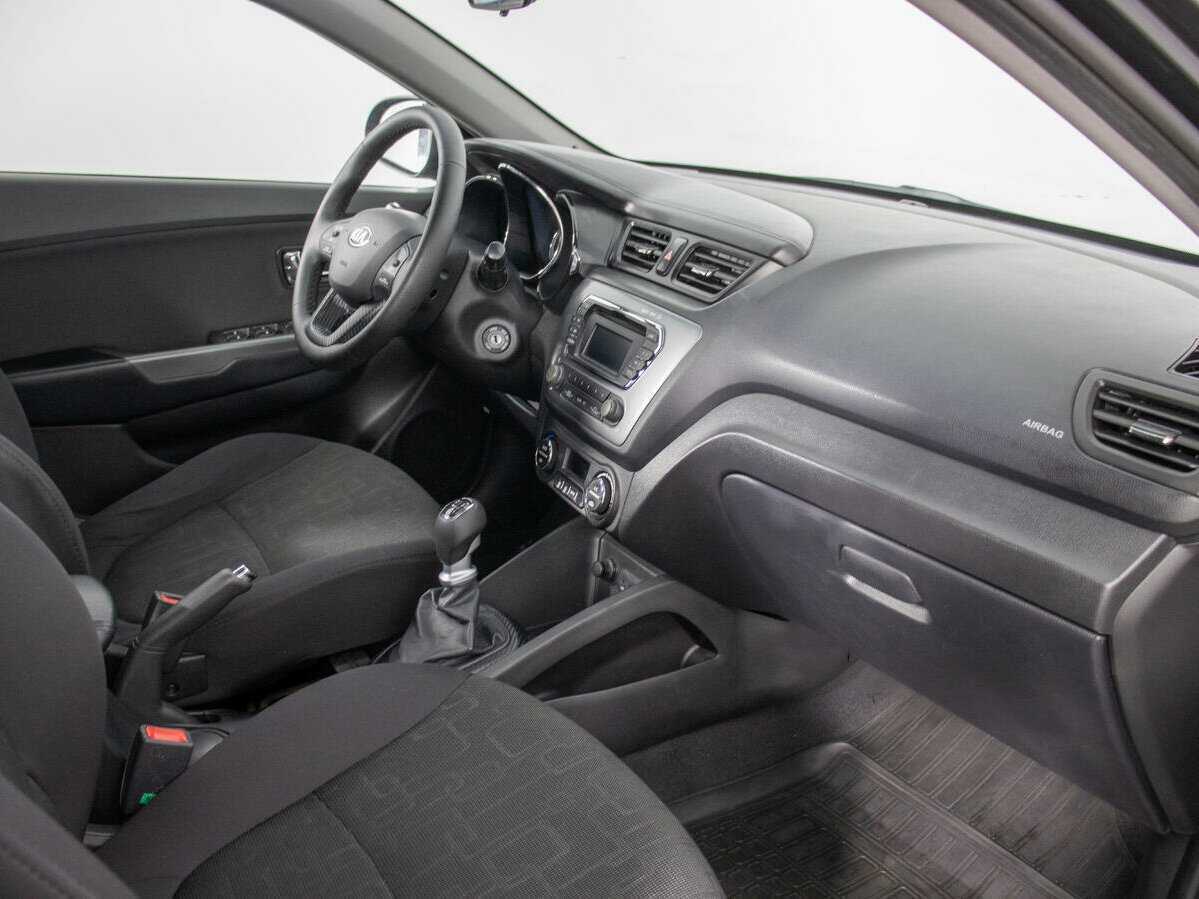 Купить Kia Rio с пробегом. Фото: #8