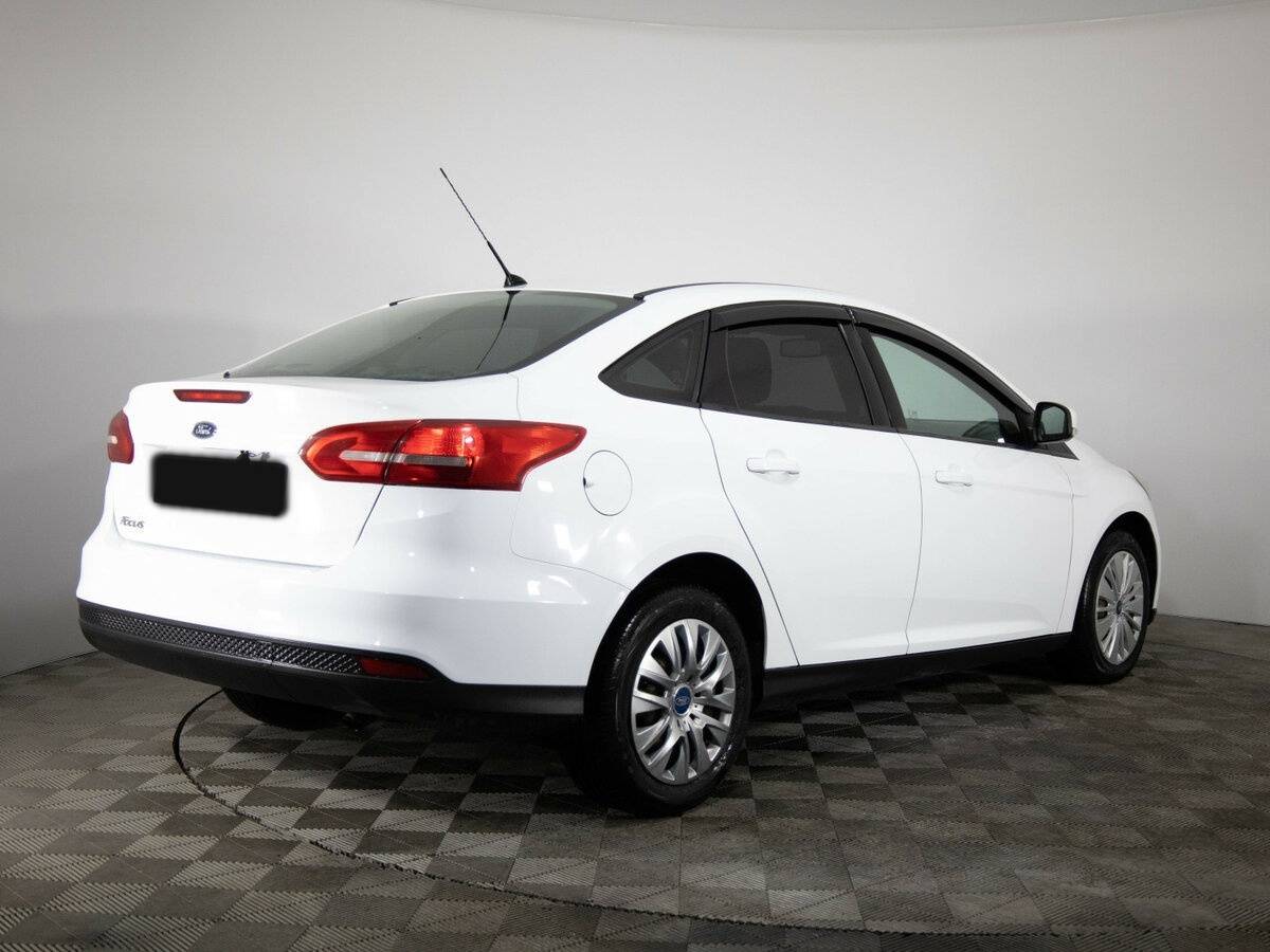 Купить Ford Focus с пробегом. Фото: #4
