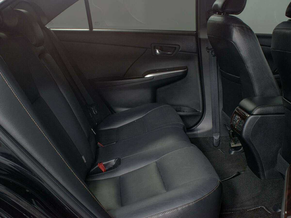 Купить Toyota Camry с пробегом. Фото: #12