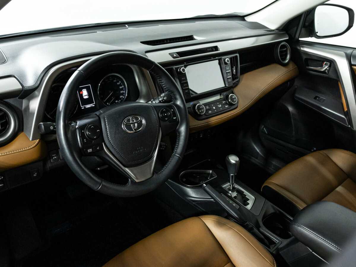 Купить Toyota RAV4 с пробегом. Фото: #10