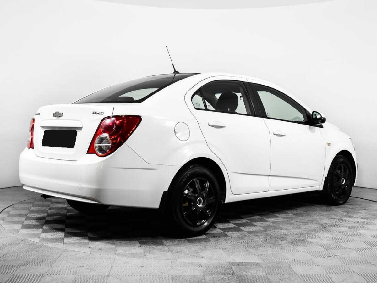 Купить Chevrolet Aveo с пробегом. Фото: #3