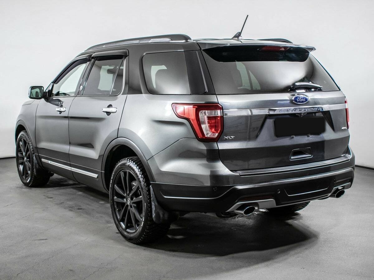 Купить Ford Explorer с пробегом. Фото: #6