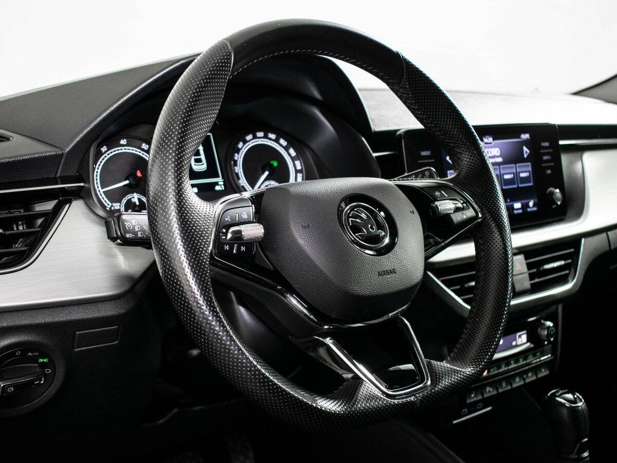 Купить Skoda Rapid с пробегом. Фото: #12