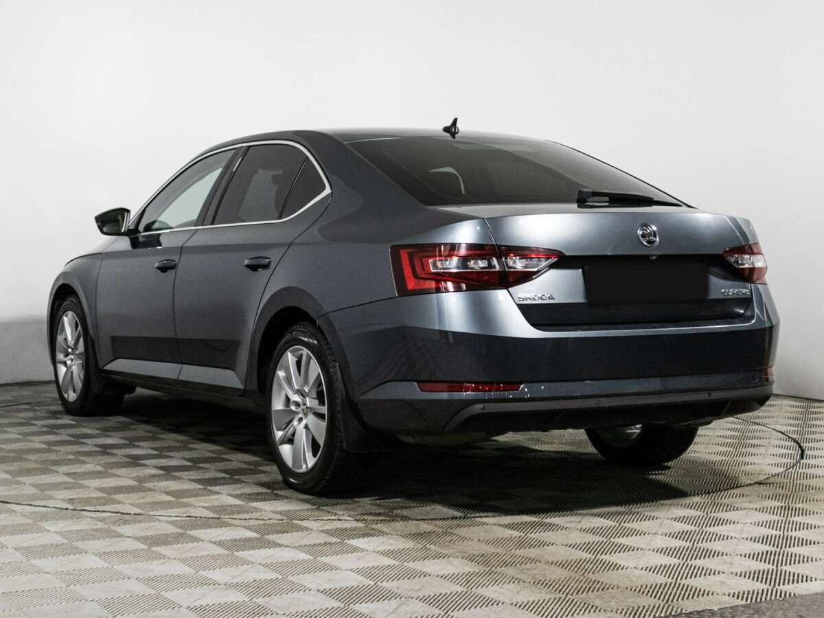 Купить Skoda Superb с пробегом. Фото: #6