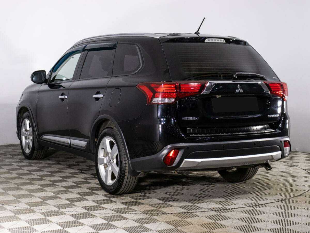 Купить Mitsubishi Outlander с пробегом. Фото: #6