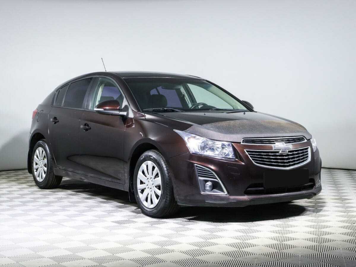 Купить Chevrolet Cruze с пробегом. Фото: #2