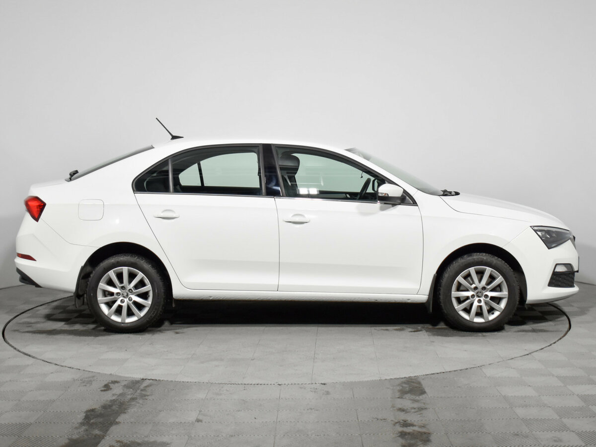 Купить Skoda Rapid с пробегом. Фото: #3