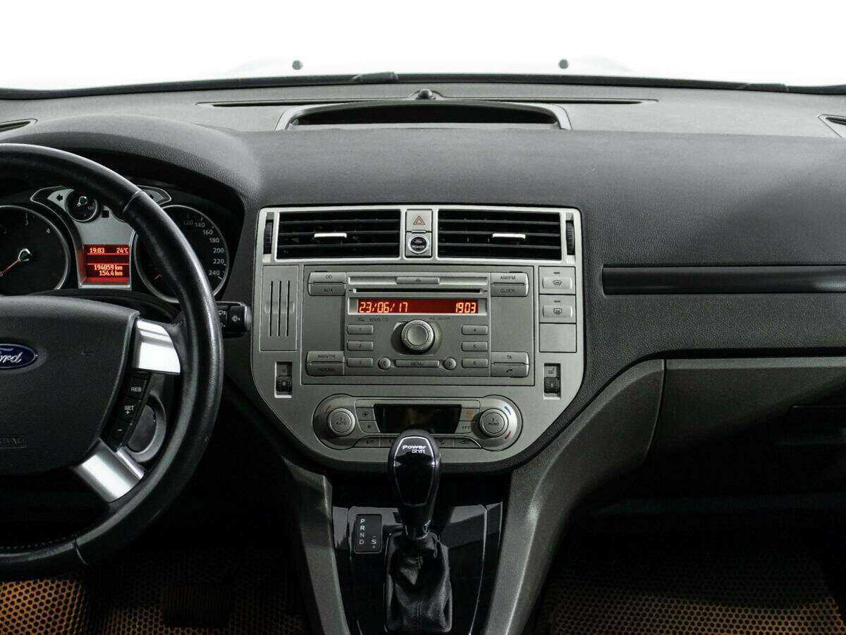 Купить Ford Kuga с пробегом. Фото: #13