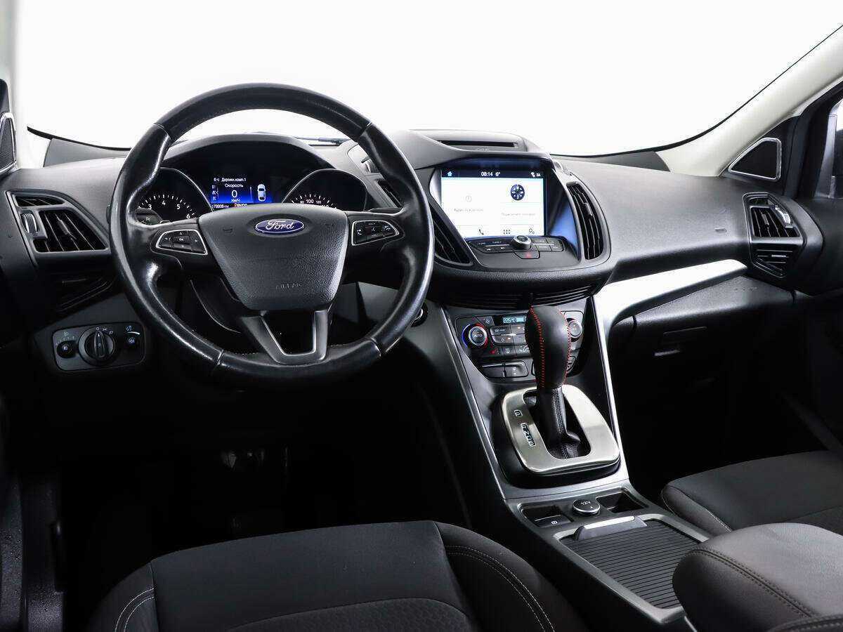 Купить Ford Kuga с пробегом. Фото: #8