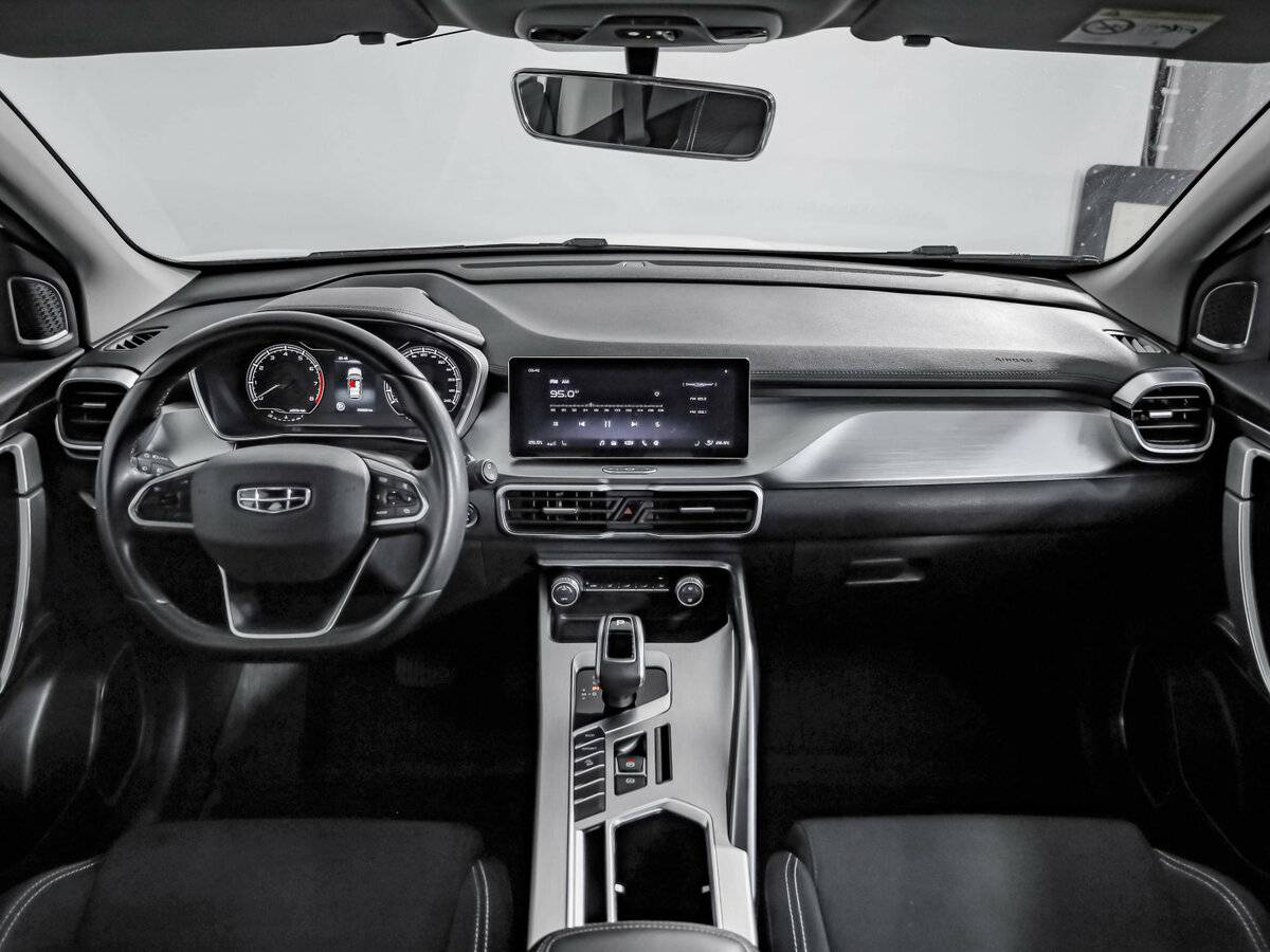 Купить Geely Coolray с пробегом. Фото: #8