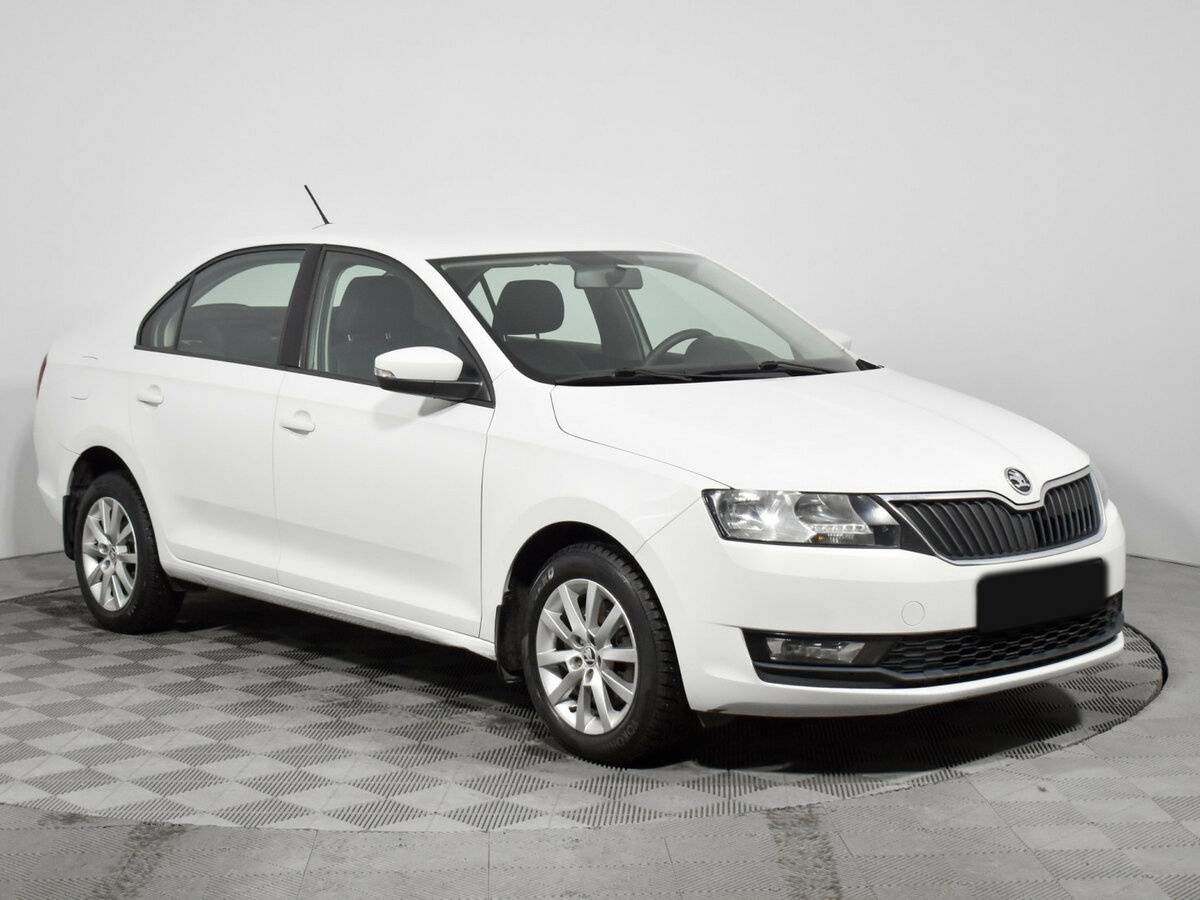Купить Skoda Rapid с пробегом. Фото: #2