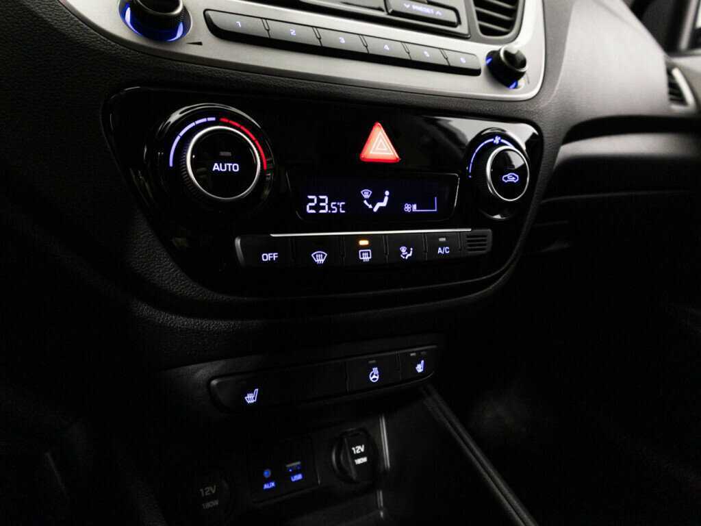 Купить Hyundai Solaris с пробегом. Фото: #14