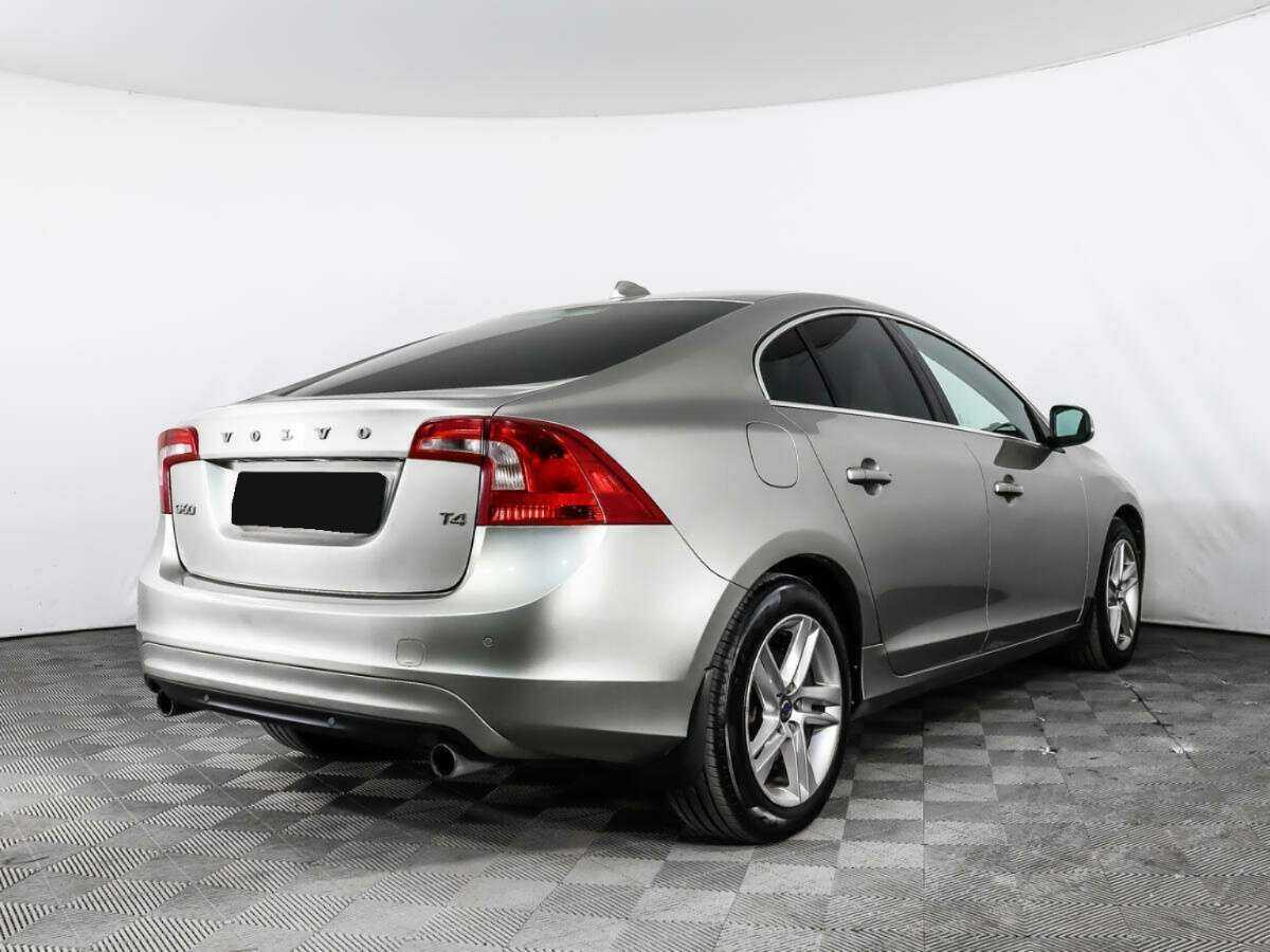 Купить Volvo S60 с пробегом. Фото: #4