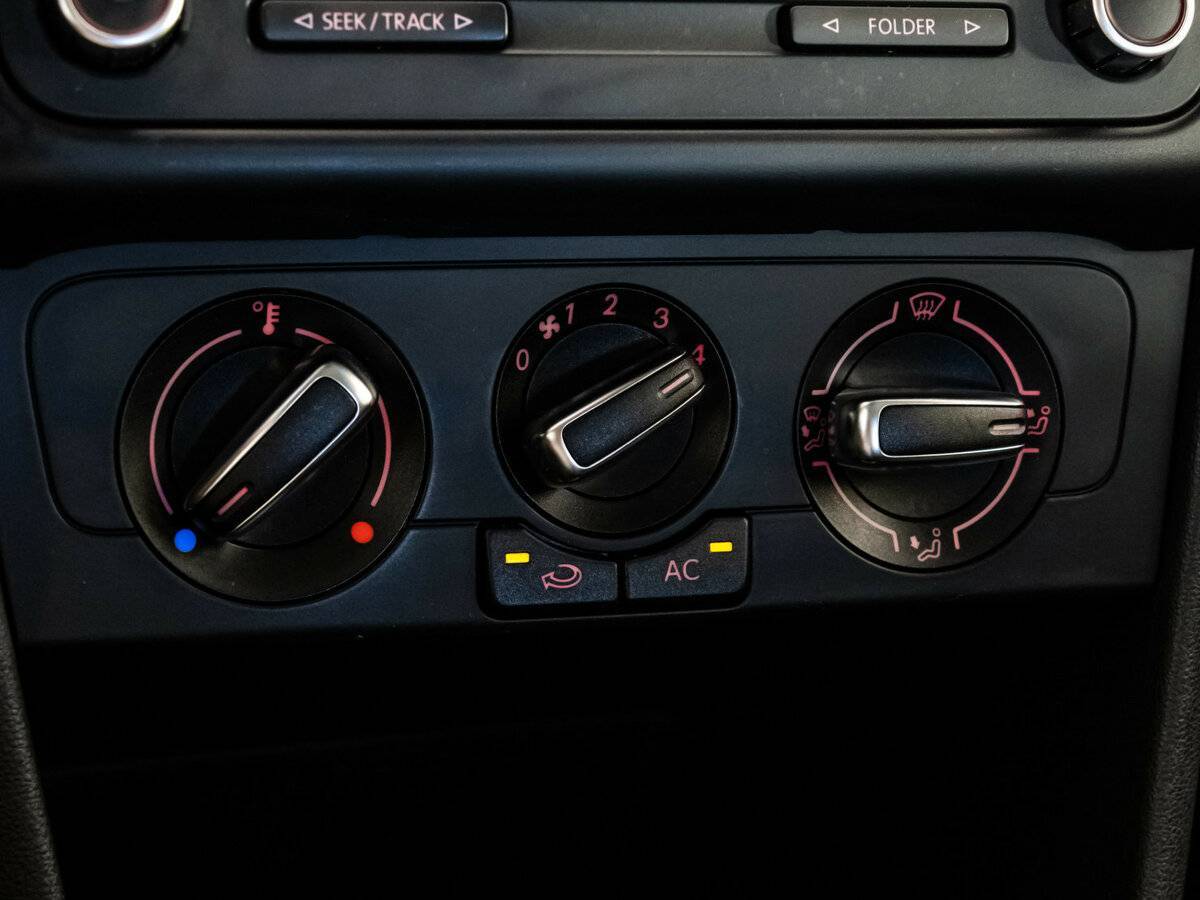 Купить Volkswagen Polo с пробегом. Фото: #14