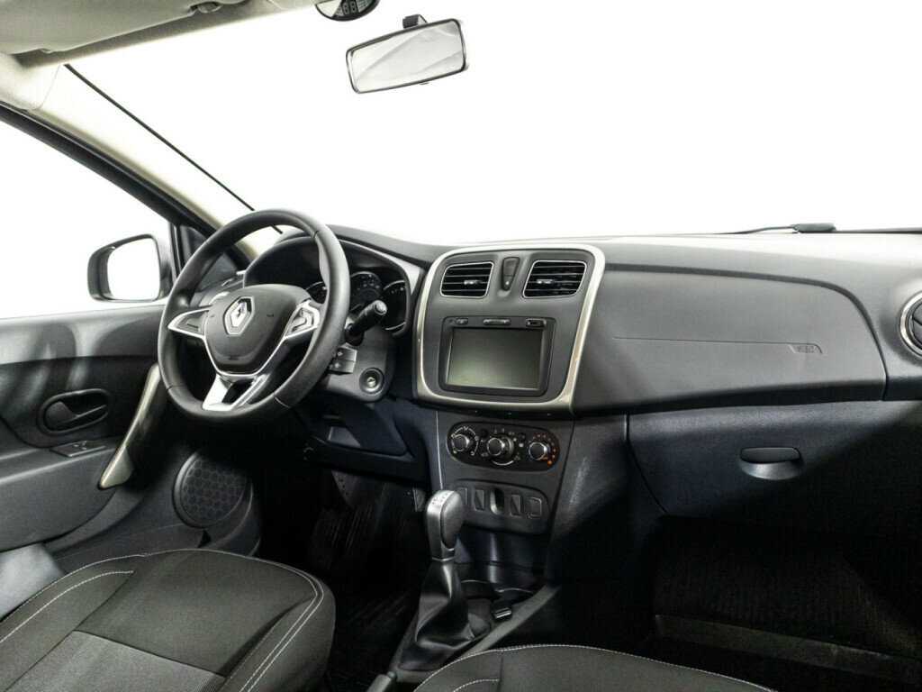 Купить Renault Sandero с пробегом. Фото: #8