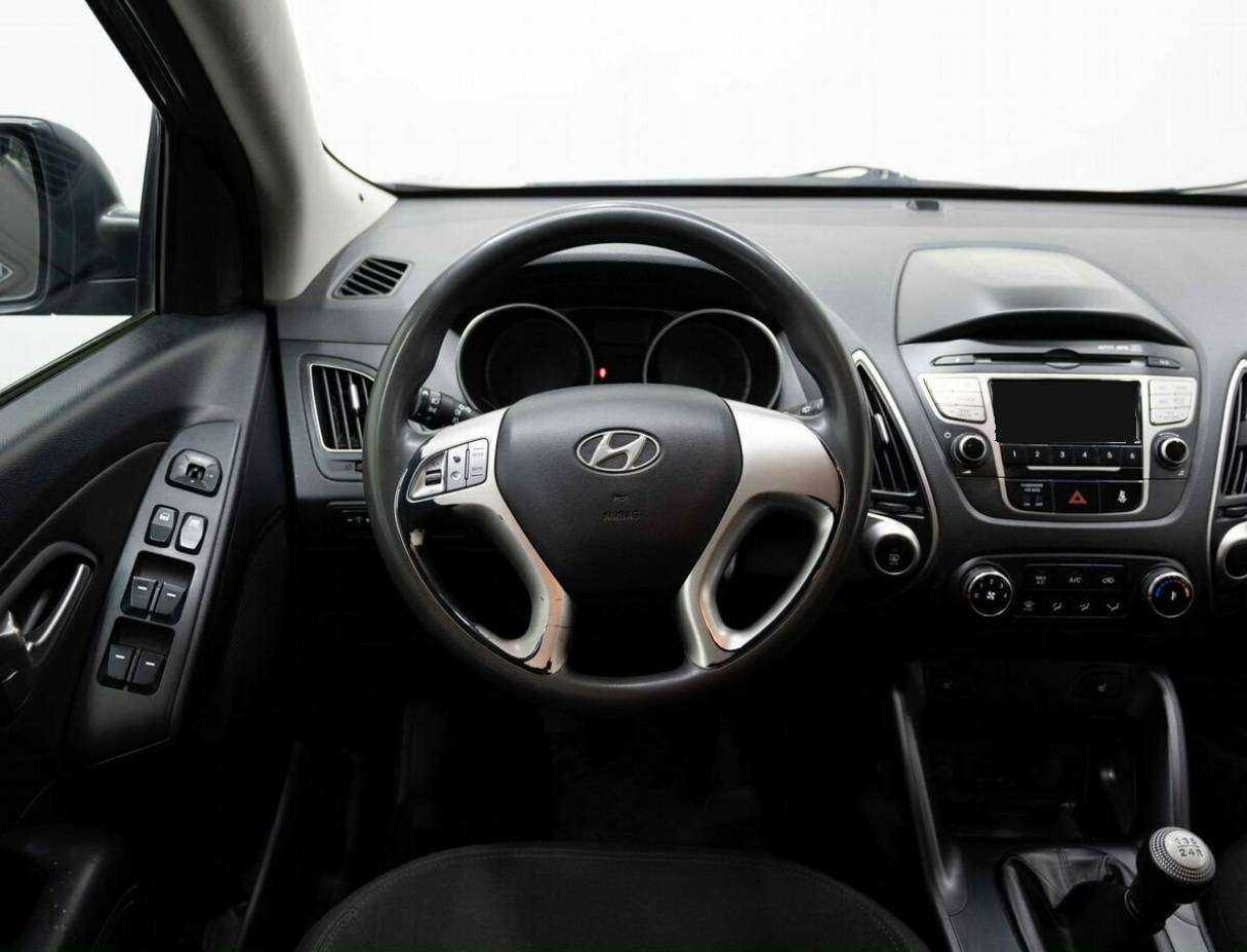 Купить Hyundai ix35 с пробегом. Фото: #12