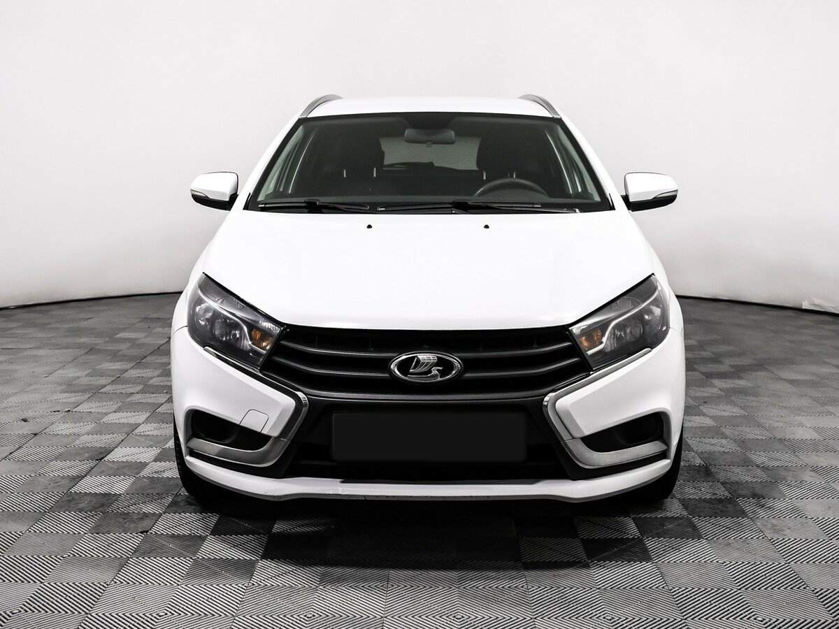 Купить Lada (ВАЗ) Vesta с пробегом. Фото: #1