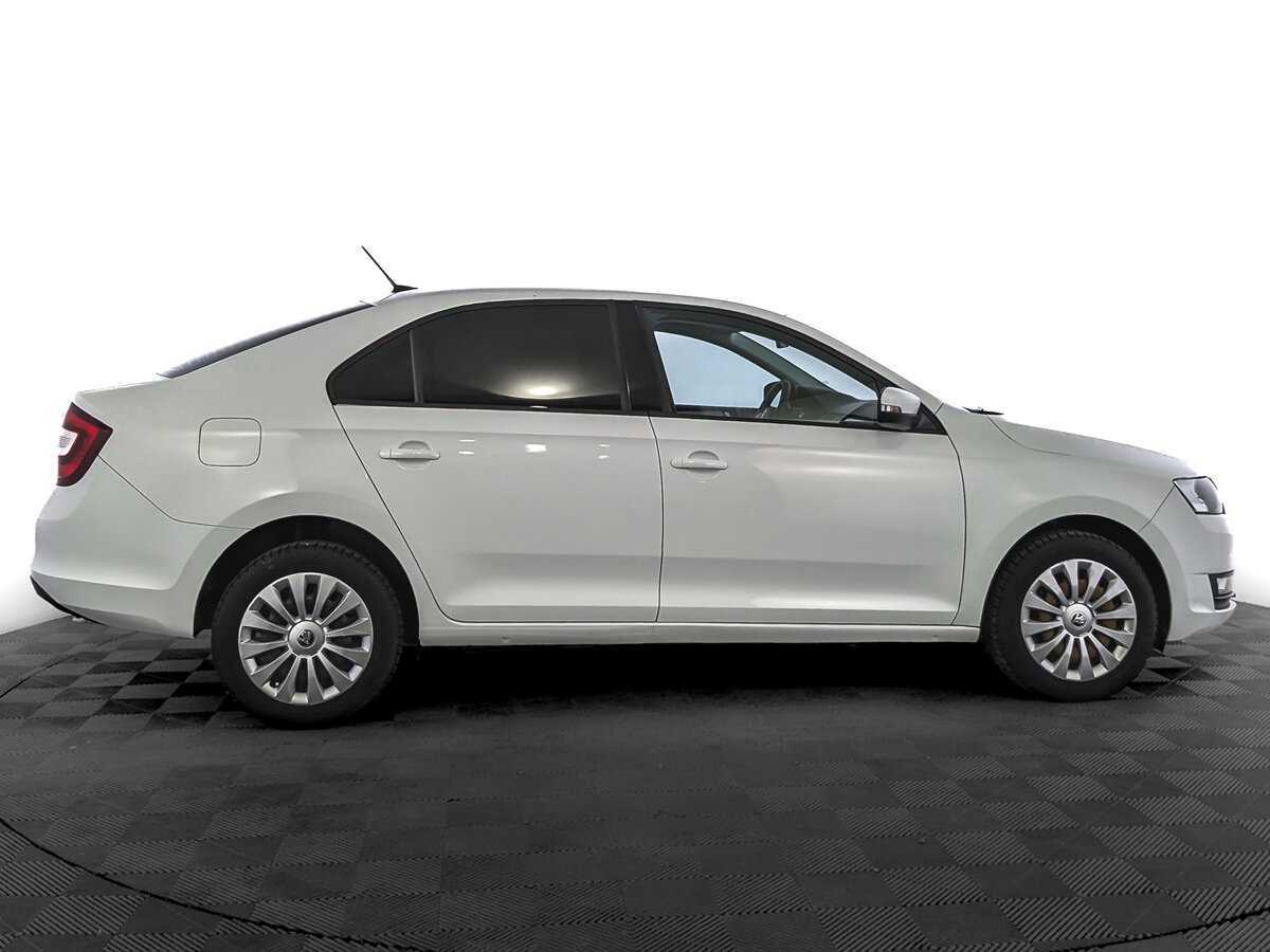 Купить Skoda Rapid с пробегом. Фото: #3
