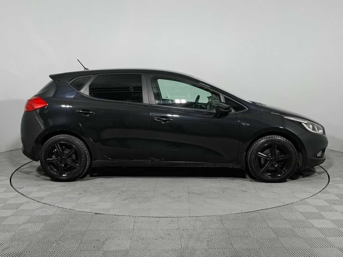 Купить Kia Ceed с пробегом. Фото: #4
