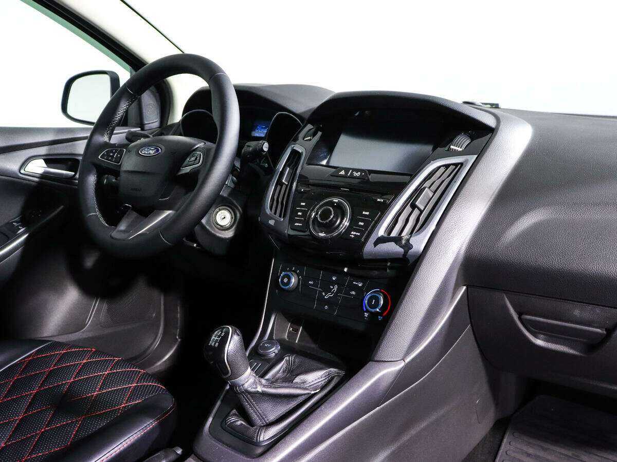 Купить Ford Focus с пробегом. Фото: #8